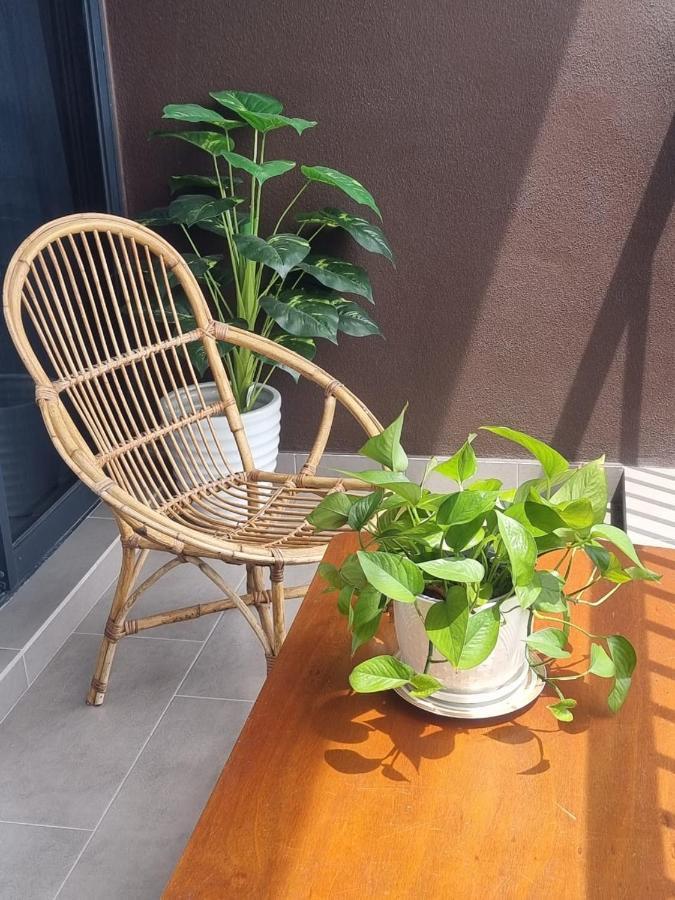 Mines Astetica Lake View Condo Seri Kembangan V1 Exterior foto