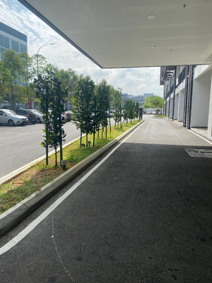 Mines Astetica Lake View Condo Seri Kembangan V1 Exterior foto